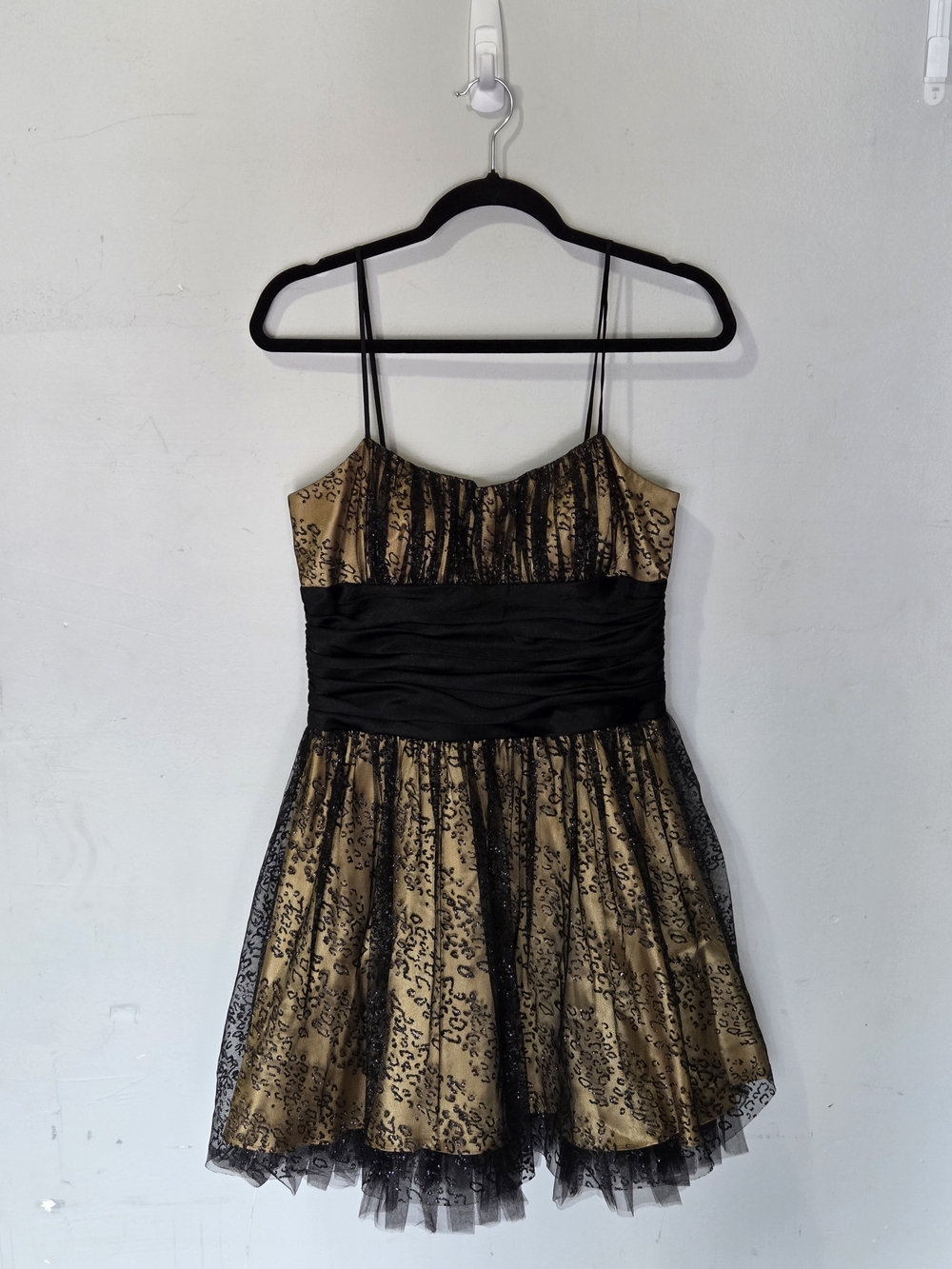 Morgan & Co. Girls Juniors Black Gold Leopard Print Party Dress 3/4